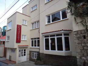 Rendezvous Hostal
